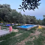 Ipsia Apartments